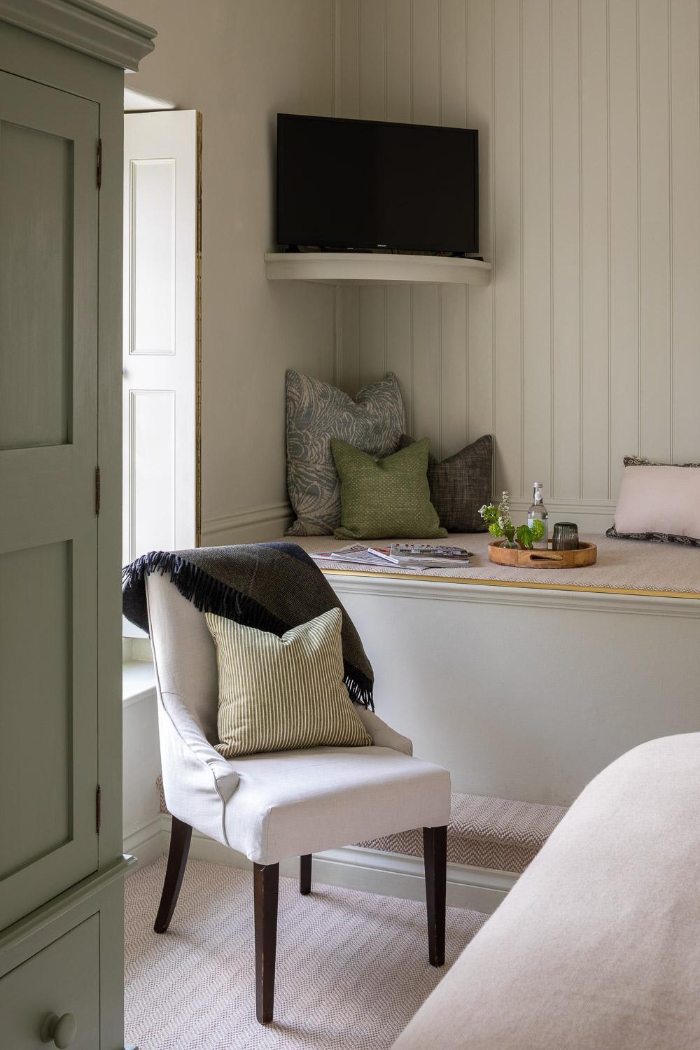 The Holcombe Hotel Room photo